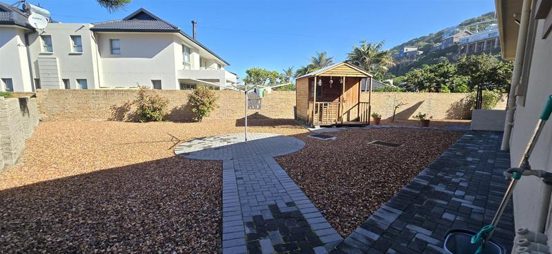 3 Bedroom Property for Sale in Outeniqua Strand Western Cape